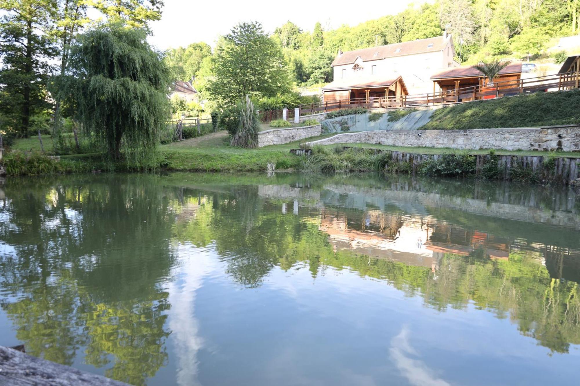 Les Chalets Du Marais Saint-Pierre-Aigle Bagian luar foto